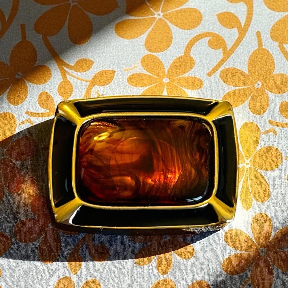 Vintage Trifari Art Deco Gold Tone Amber Lucite Black Enamel Brooch Signed